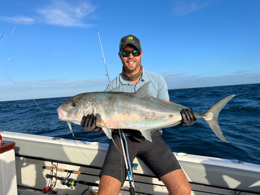 Deep-Sea-Fishing-Yellow-Spot-Kingie