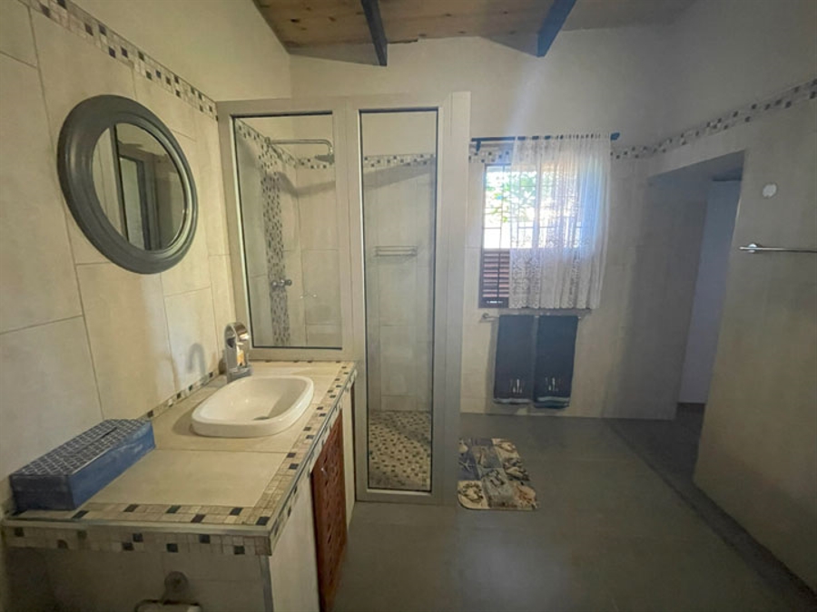 Villa Cottage Bathroom