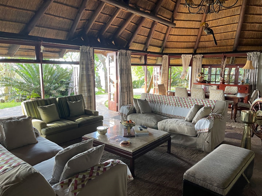 Lounge Area